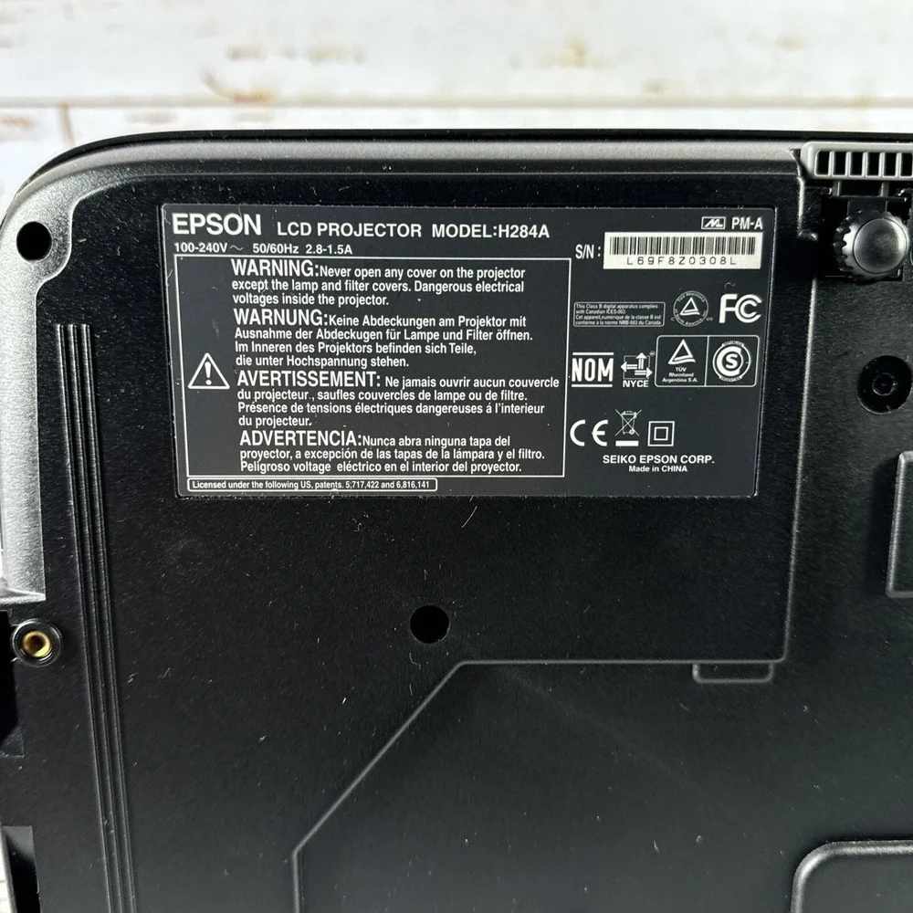 Epson H284A EX50 Multimedia 3LCD Projector BLK No Power Cord Used